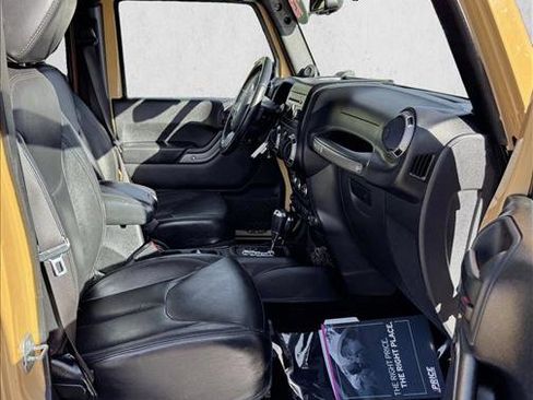 Used 2013 Jeep Wrangler Moab image 17