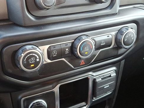 Used 2021 Jeep Wrangler Unlimited Sport image 15