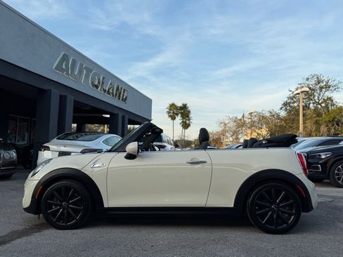Used 2016 MINI Cooper S image 3