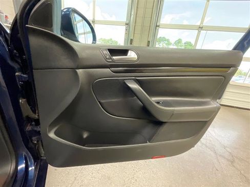 Used 2013 Volkswagen Jetta TDI image 23