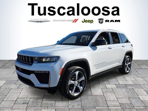 New 2026 Jeep Grand Cherokee Limited RWD image 3