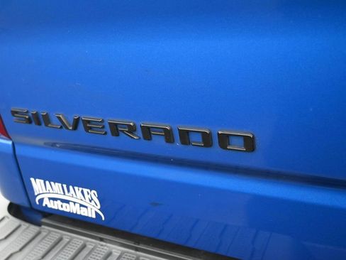 Used 2022 Chevrolet Silverado 1500 LT w/ LPO, Dark Essentials Package RWD image 32
