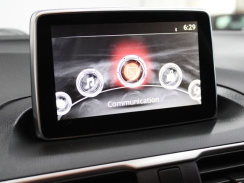 Used 2015 MAZDA MAZDA3 i Sport FWD image 16