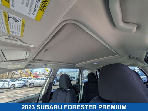 Used 2023 Subaru Forester Premium image 28