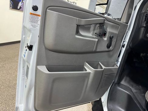 Used 2019 Chevrolet Express 3500 w/ School Bus Package image 41