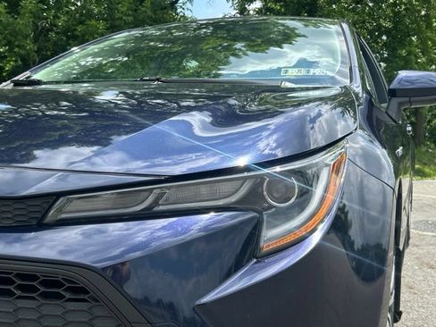 Used 2021 Toyota Corolla LE w/ Carpet Mat Package (TMS) FWD image 14