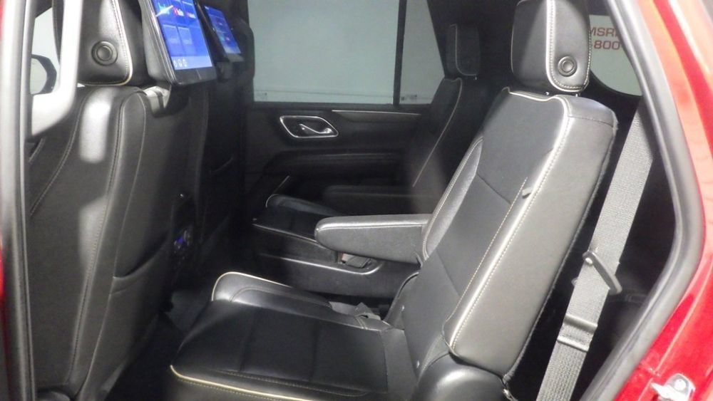 Used 2023 Chevrolet Tahoe Premier w/ Advanced Technology Package AWD/4WD image 7