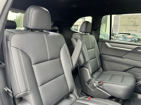 New 2026 GMC Acadia Elevation w/ Black Edition image 11