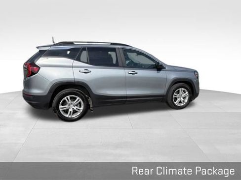 Used 2023 GMC Terrain SLE w/ Driver Convenience Package FWD image 13