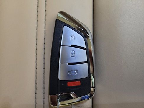 Used 2019 Alfa Romeo Giulia Ti w/ Quick Order Package 22X Lusso image 32