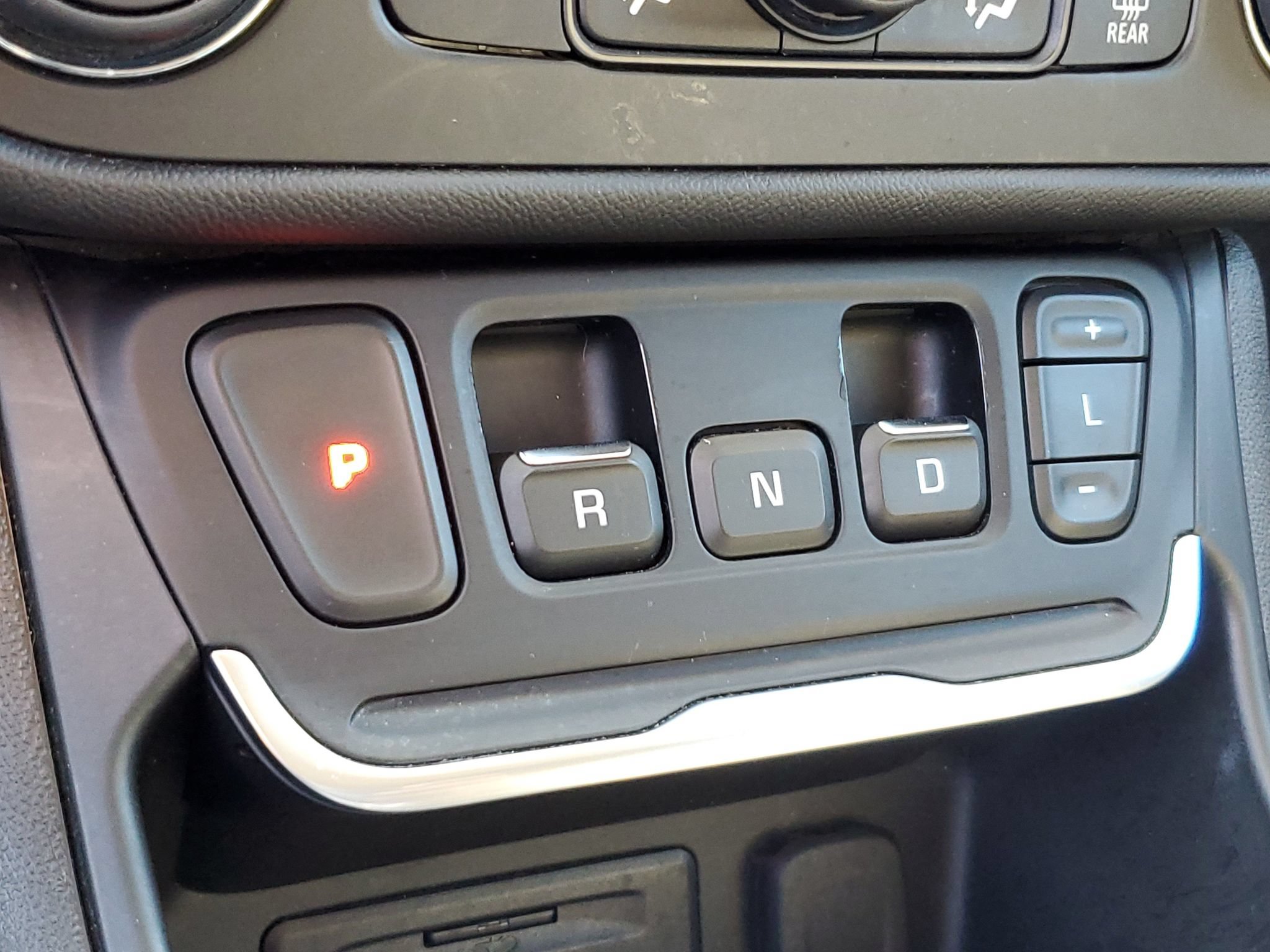 Used 2019 GMC Terrain Denali w/ Advanced Safety Package FWD image 28
