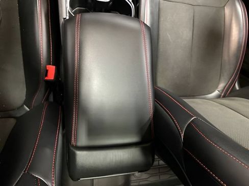 Used 2022 Jeep Grand Cherokee Trailhawk w/ Luxury Tech Group III AWD/4WD image 17