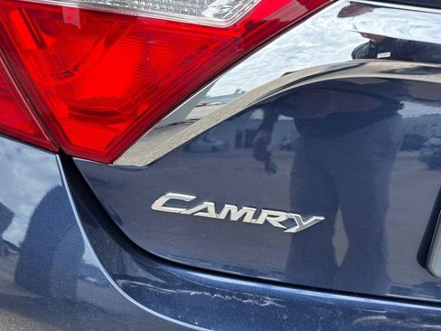 Used 2015 Toyota Camry LE FWD image 5