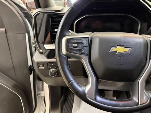 Used 2024 Chevrolet Silverado 2500 LT AWD/4WD image 14