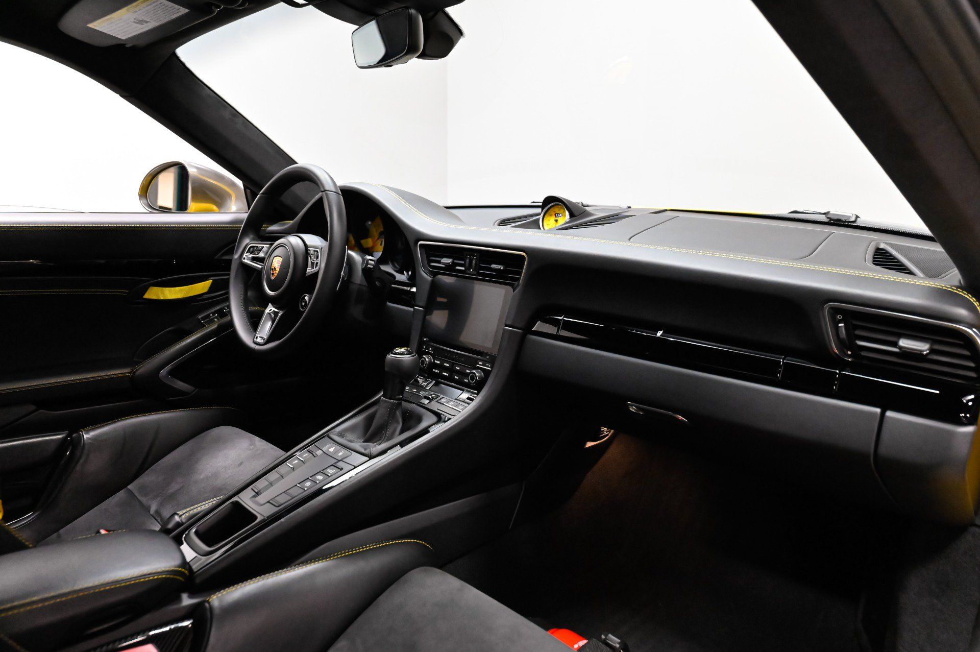Used 2018 Porsche 911 Carrera T RWD image 22