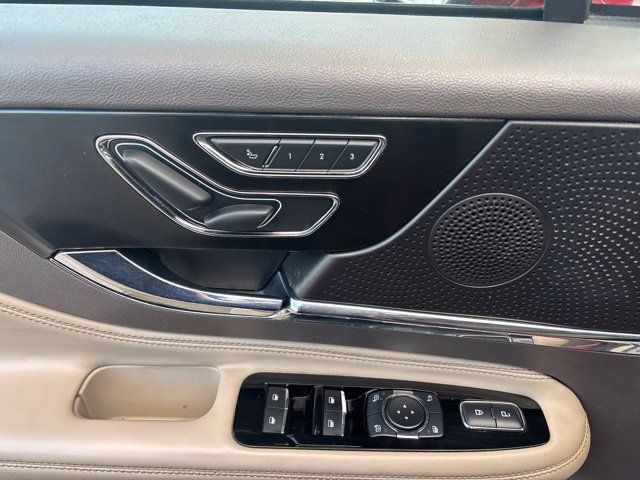 Used 2023 Lincoln Corsair AWD w/ Equipment Group 101A image 14