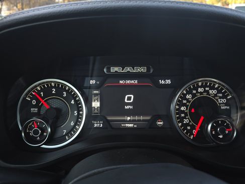 Used 2025 RAM 1500 Laramie w/ Laramie Southwest Edition image 19