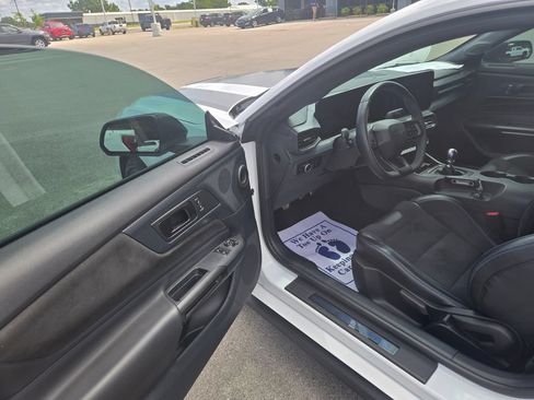 Used 2024 Ford Mustang Dark Horse RWD image 5