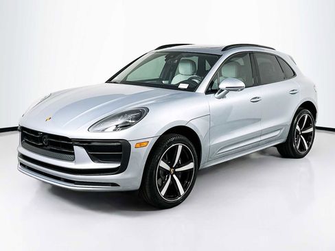 New 2026 Porsche Macan image 1