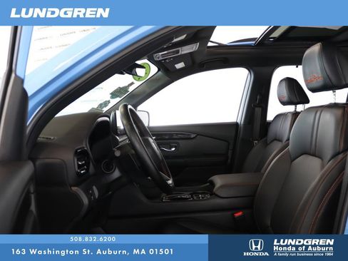 Used 2024 Honda Pilot TrailSport image 13