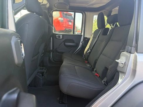 Used 2019 Jeep Wrangler Unlimited Sport S AWD/4WD image 8