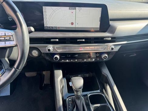 Certified 2024 Kia Telluride LX FWD image 16