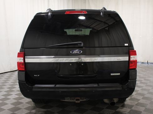 Used 2015 Ford Expedition EL XLT w/ Equipment Group 202A AWD/4WD image 32