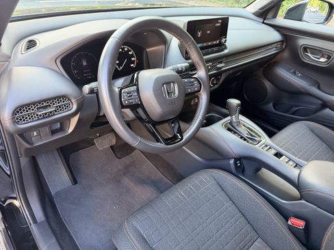 Used 2024 Honda HR-V Sport image 13