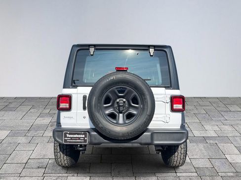 Used 2019 Jeep Wrangler Unlimited Sport image 5