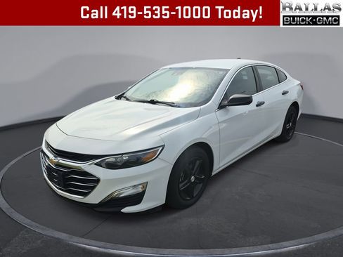 Used 2023 Chevrolet Malibu LS FWD image 1