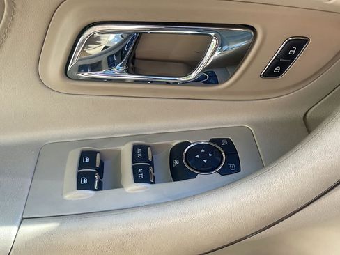 Used 2014 Ford Taurus Limited FWD image 13