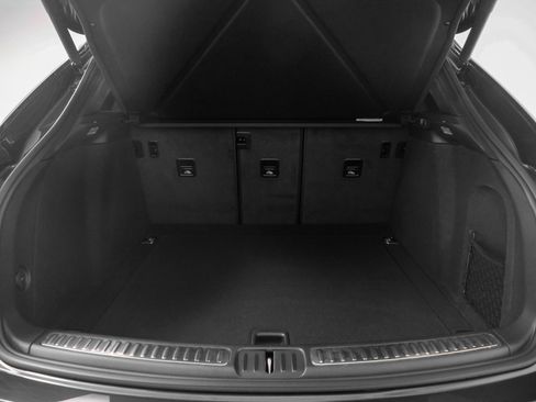 Used 2025 Porsche Macan image 16