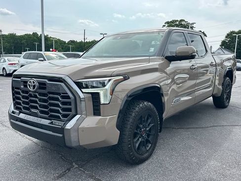 Used 2026 Toyota Tundra Platinum w/ TRD Off-Road Package AWD/4WD image 4