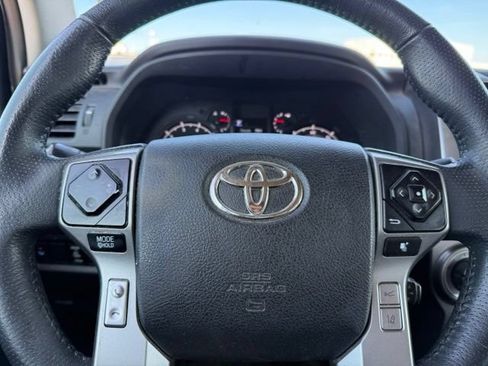 Used 2020 Toyota 4Runner SR5 Premium w/ Moonroof Package AWD/4WD image 29