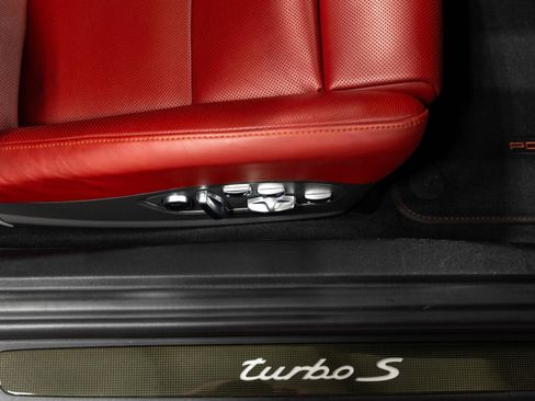 Used 2015 Porsche 911 Turbo S AWD/4WD image 68