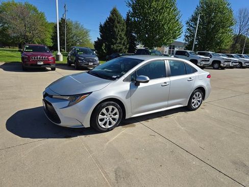 Used 2026 Toyota Corolla LE FWD image 4