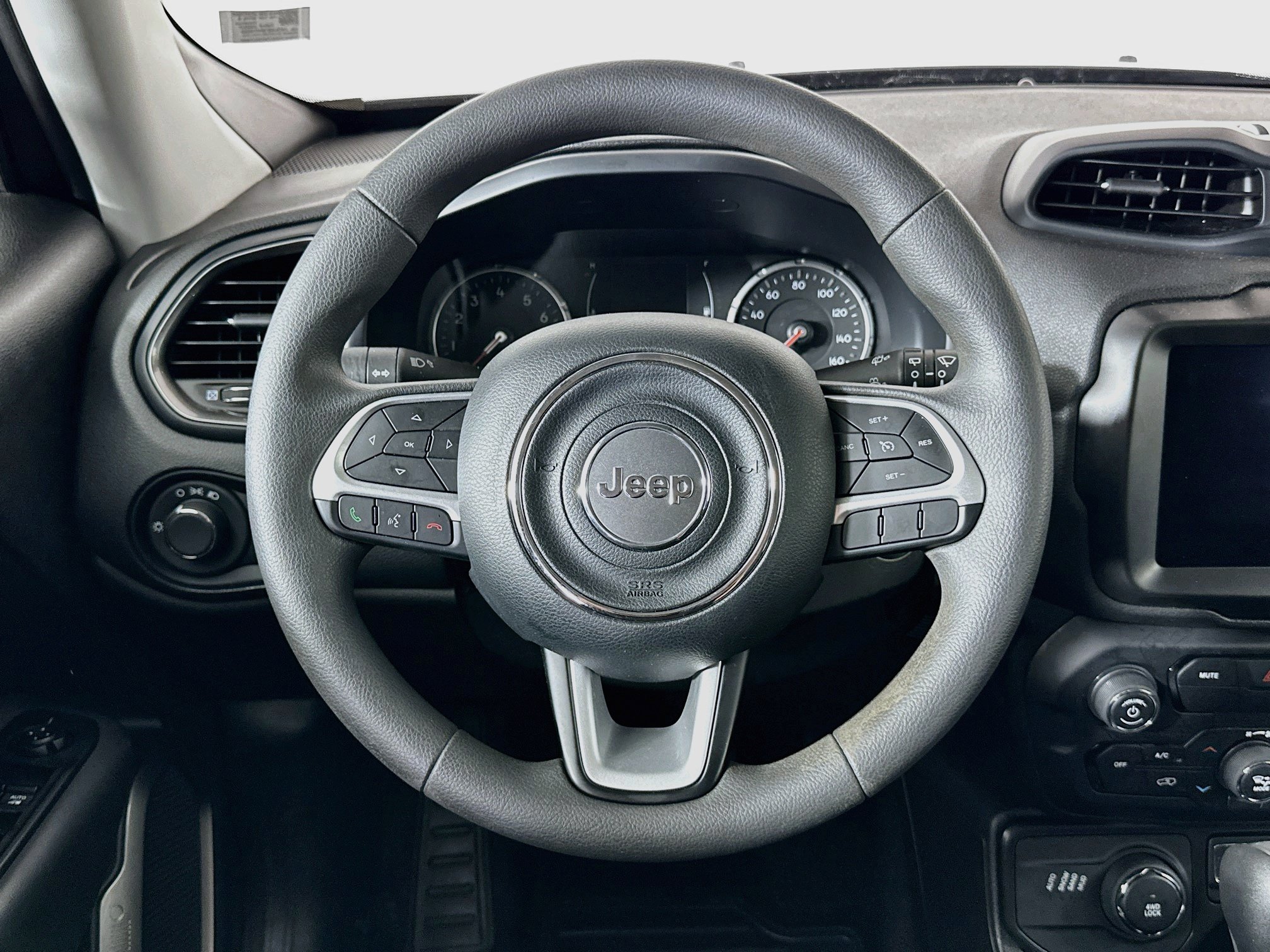 Used 2023 Jeep Renegade Latitude AWD/4WD image 18