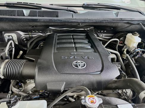 Used 2020 Toyota Tundra SR5 w/ SR5 Upgrade Package RWD image 30