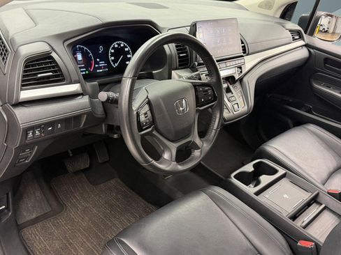 Used 2025 Honda Odyssey EX-L image 3