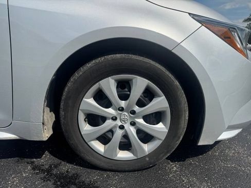 Used 2024 Toyota Corolla LE FWD image 9