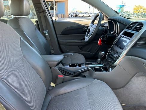 Used 2014 Chevrolet Malibu LT image 30