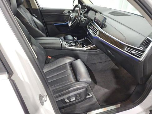 Used 2020 BMW X7 xDrive40i w/ Cold Weather Package image 21