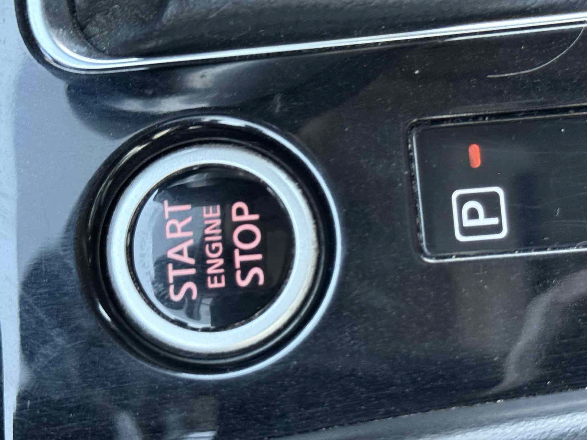 Used 2022 Nissan Kicks SV FWD image 16