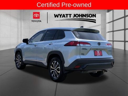 Used 2025 Toyota Corolla Cross AWD Hybrid image 4