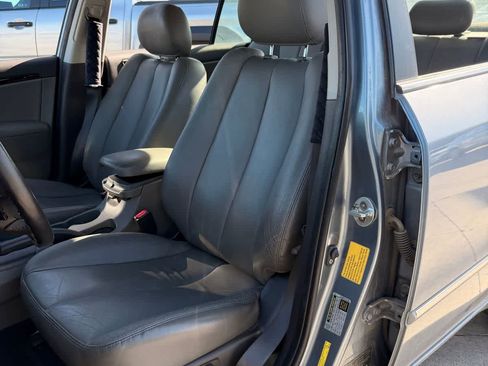 Used 2009 Hyundai Sonata Limited FWD image 9