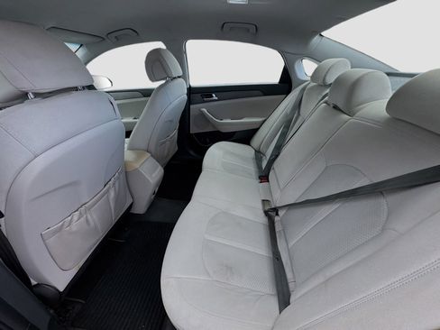 Used 2017 Hyundai Sonata SE FWD image 13