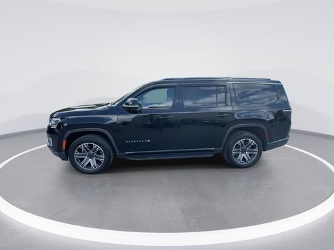 Used 2022 Jeep Wagoneer Series III AWD/4WD image 10