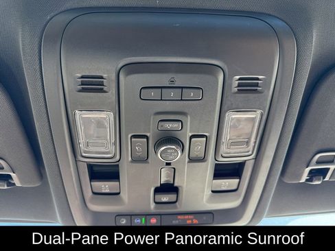 Used 2024 Chevrolet Suburban High Country AWD/4WD image 23