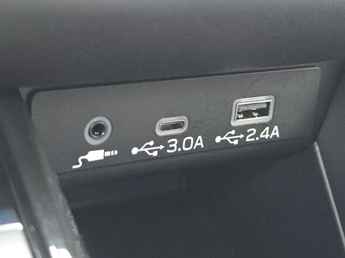 Certified 2025 Subaru Outback Premium w/ Popular Package #1A image 24