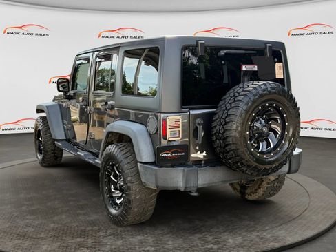Used 2017 Jeep Wrangler Unlimited Sport w/ Quick Order Package 24S AWD/4WD image 8